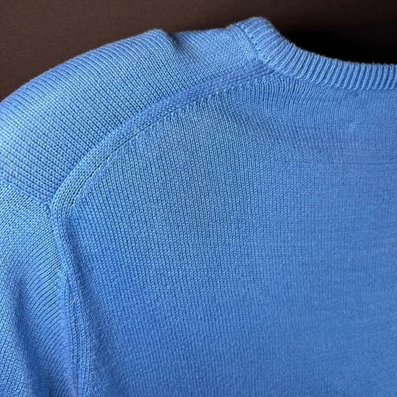 Vintage Brooks Brothers Sweater Men 42 XL Blue Sea Island Cotton V-Neck USA Made
